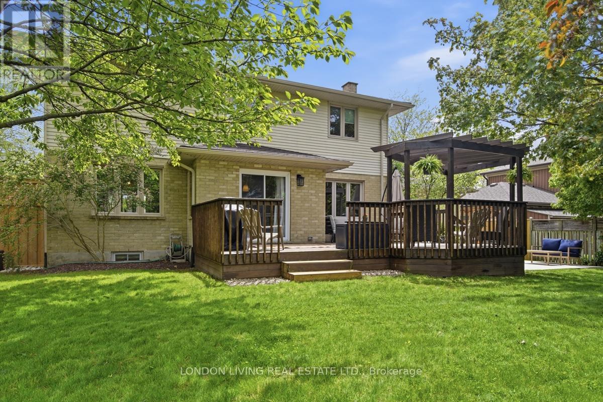 7006 DIANE CRESCENT - 29