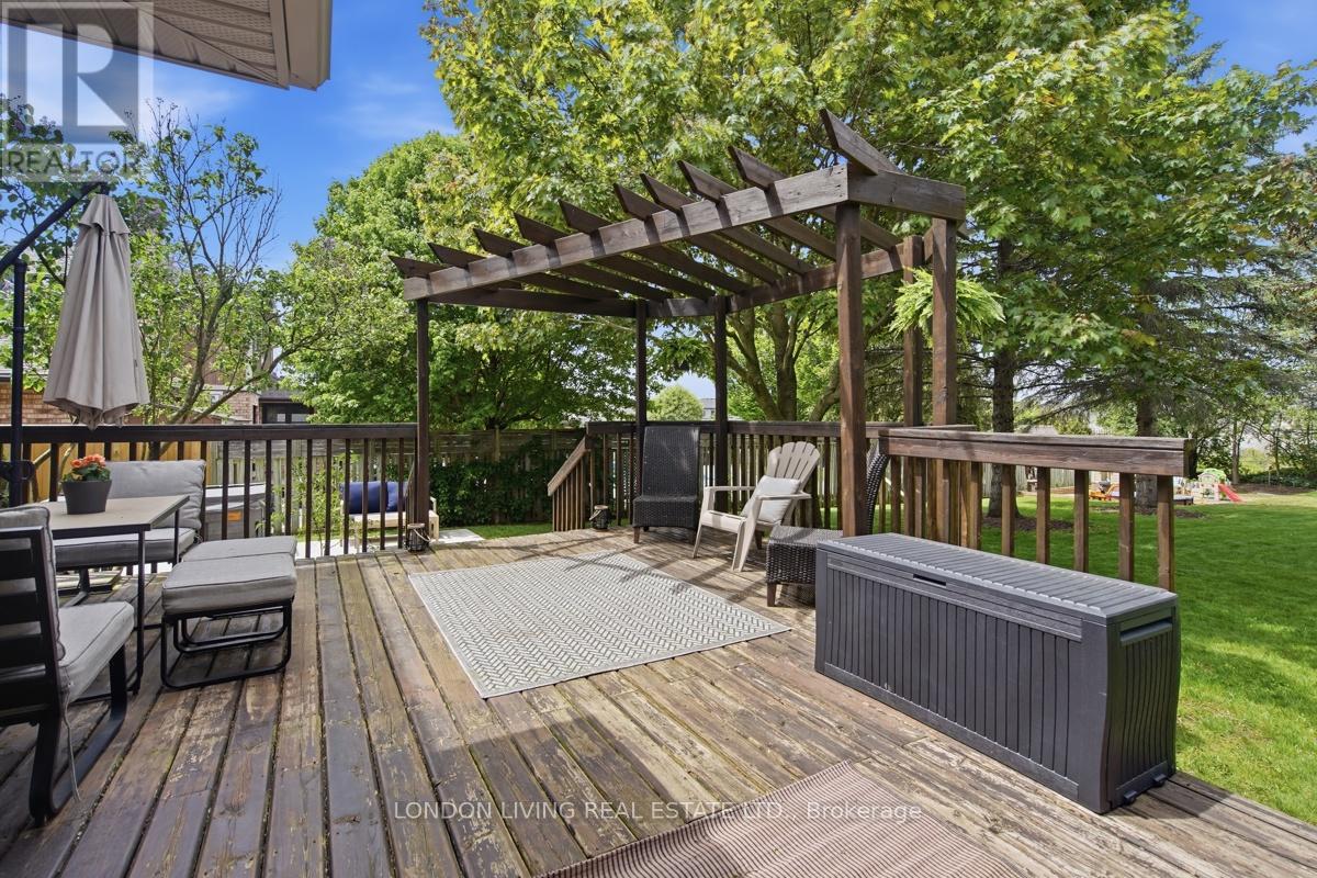 7006 DIANE CRESCENT - 30