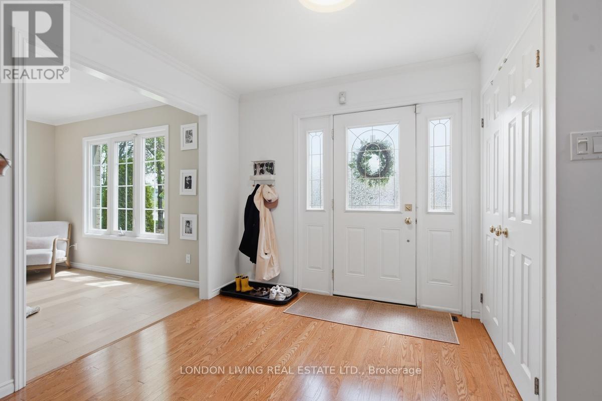 7006 DIANE CRESCENT - 4