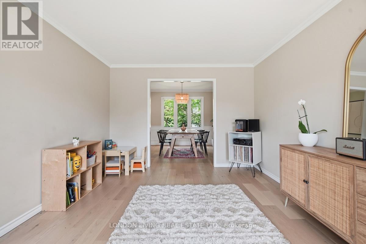 7006 DIANE CRESCENT - 7