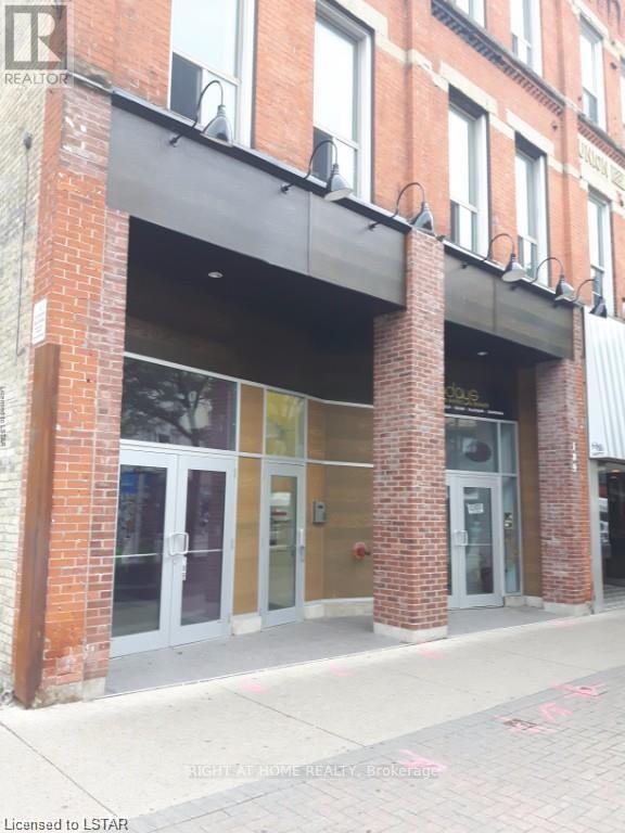 B - 189 DUNDAS STREET
