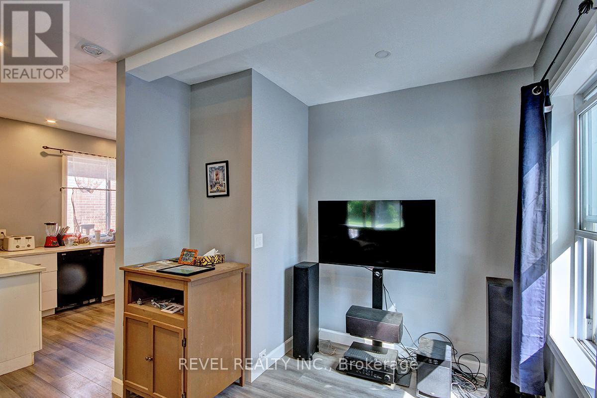 322 MORNINGTON AVENUE - 6