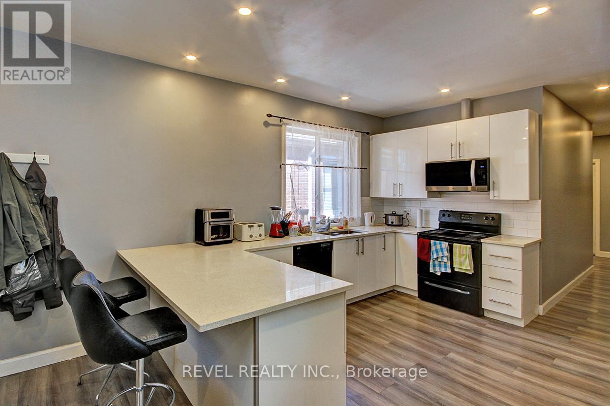 322 MORNINGTON AVENUE - 9