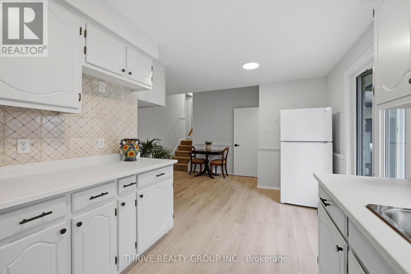 115 HALIBURTON ROAD - 10