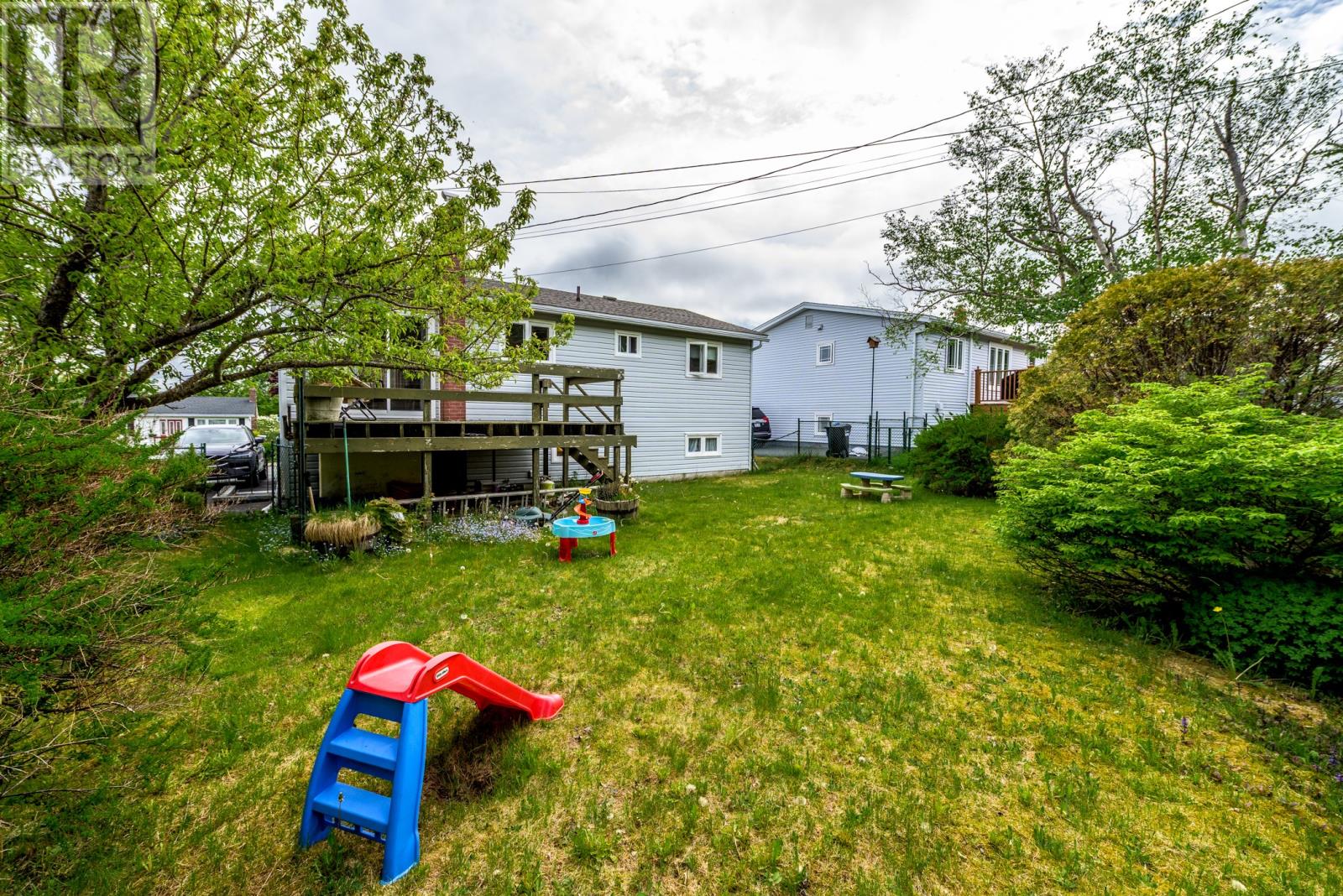 24 Hawker Crescent - 26