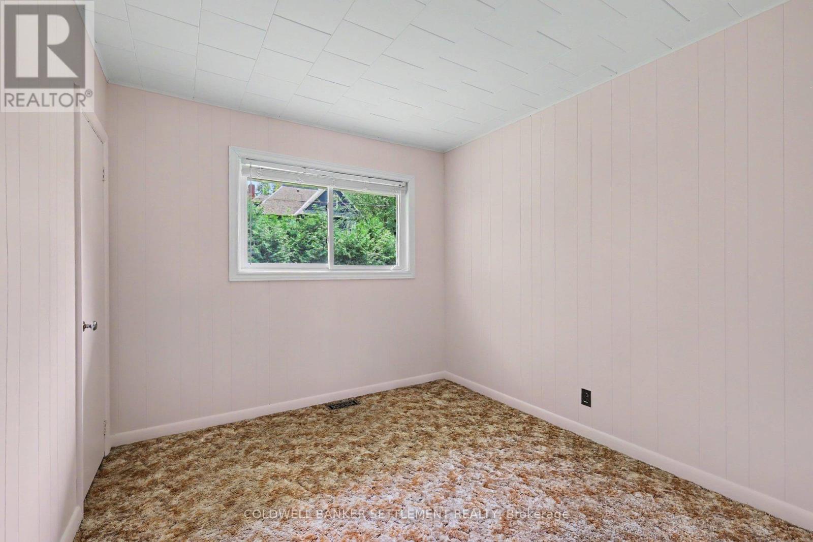 6 GLENVIEW CRESCENT - 19