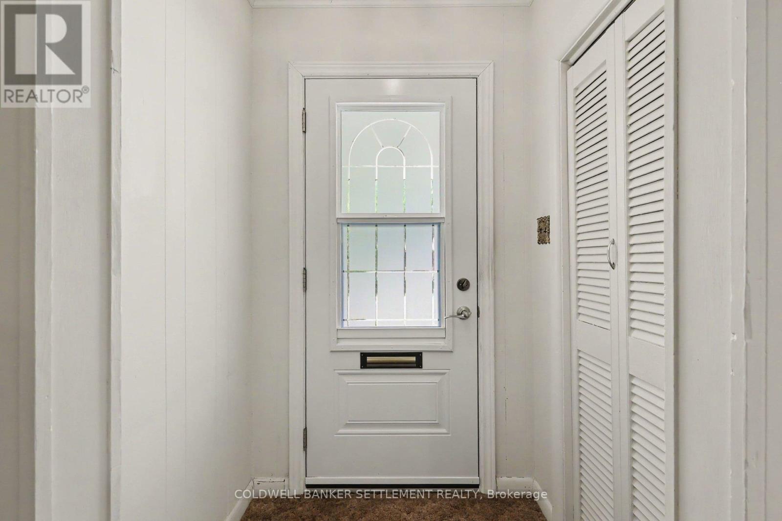 6 GLENVIEW CRESCENT - 4