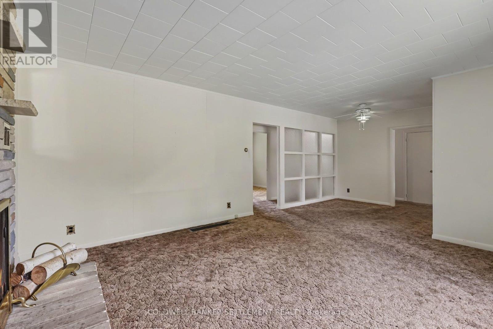 6 GLENVIEW CRESCENT - 8