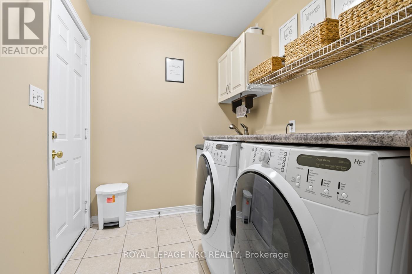 65 MCCAFFERY CRESCENT - 32