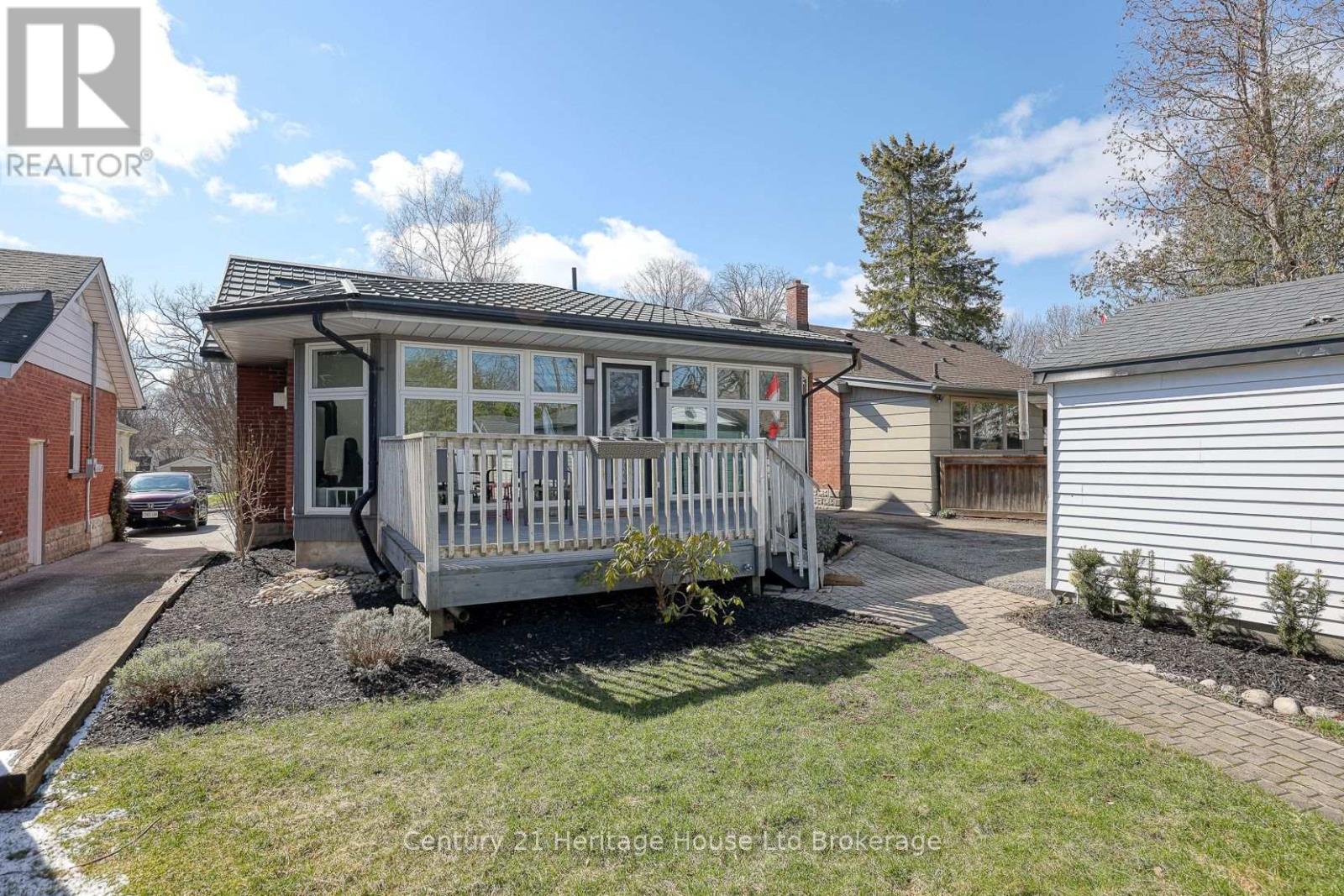 258 GRAHAM STREET - 19