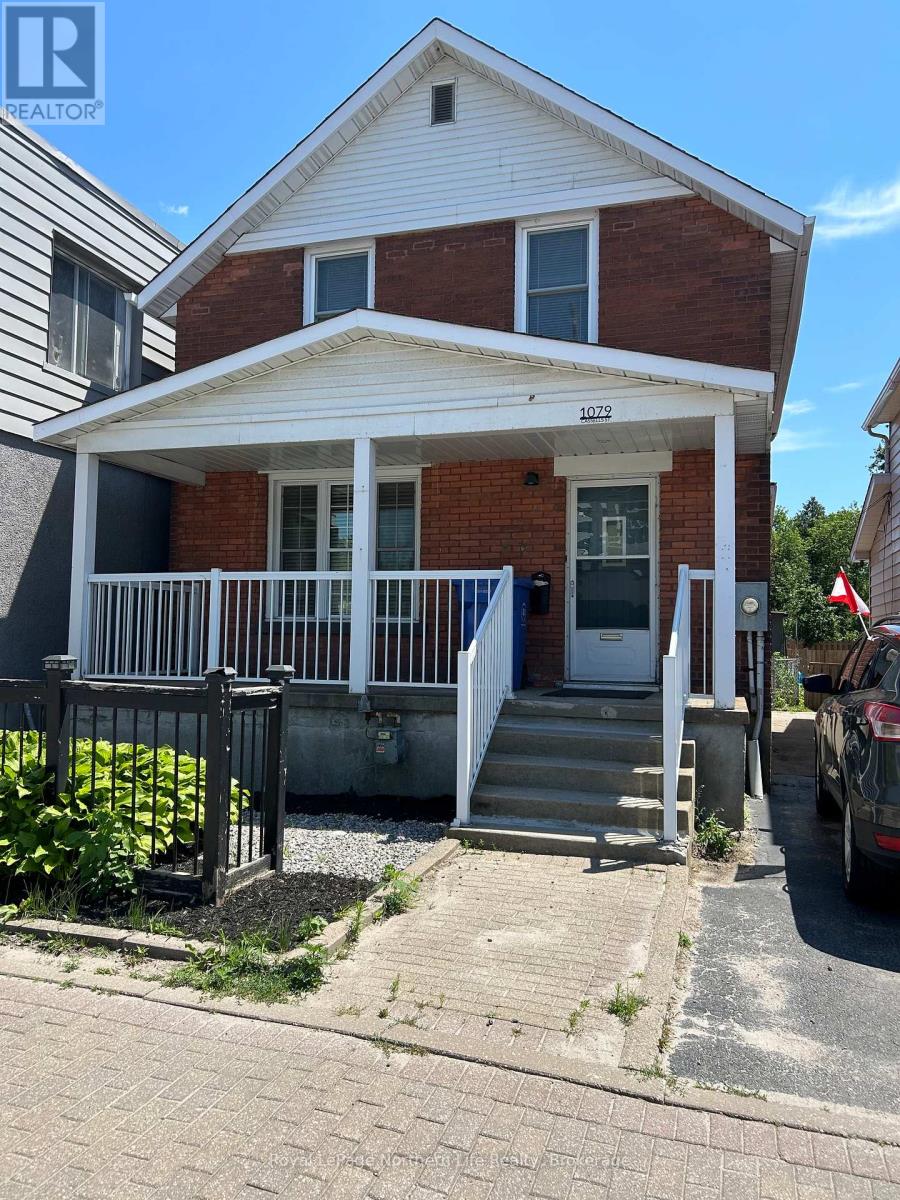 1079 CASSELLS STREET - 1