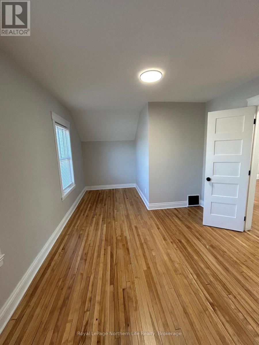 1079 CASSELLS STREET - 18