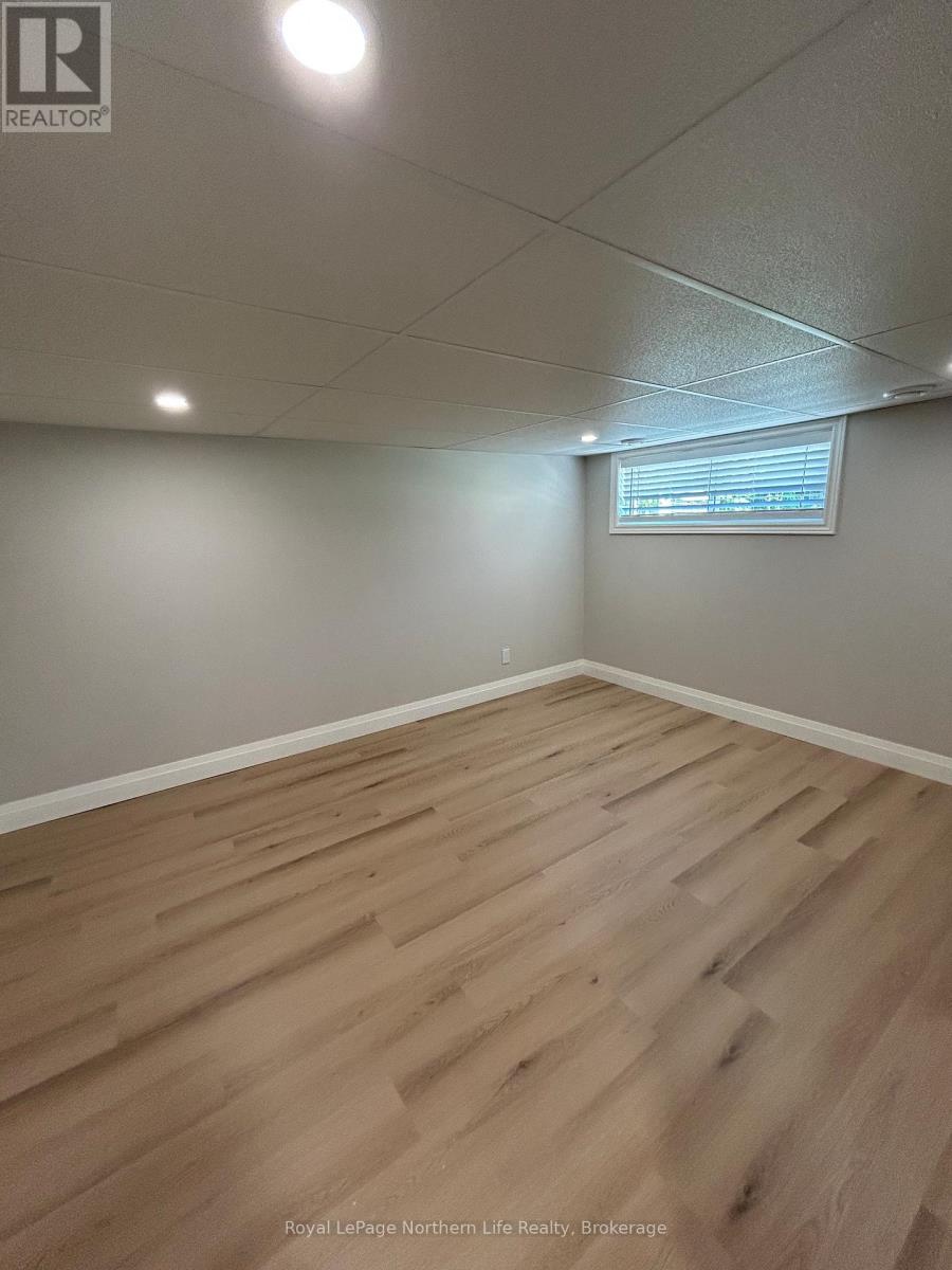 1079 CASSELLS STREET - 24