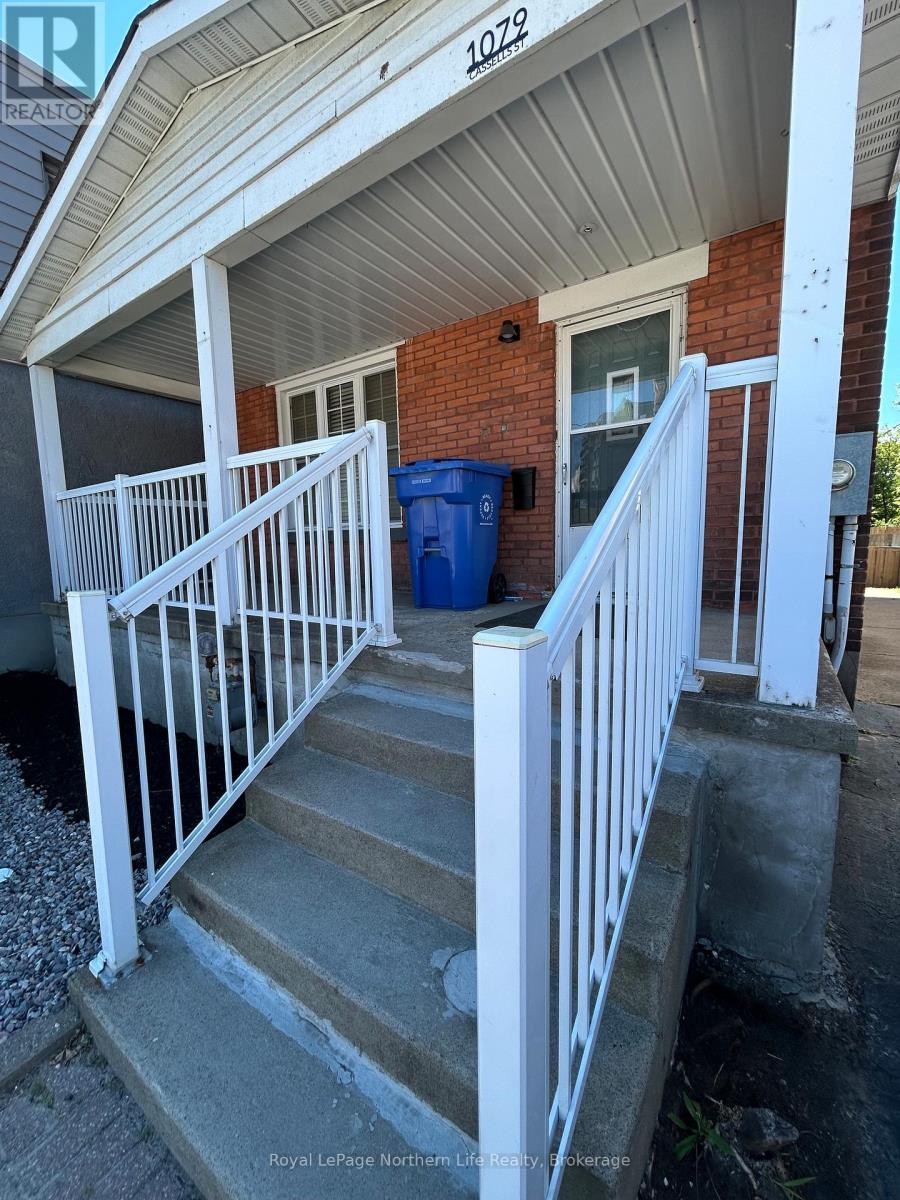 1079 CASSELLS STREET - 4