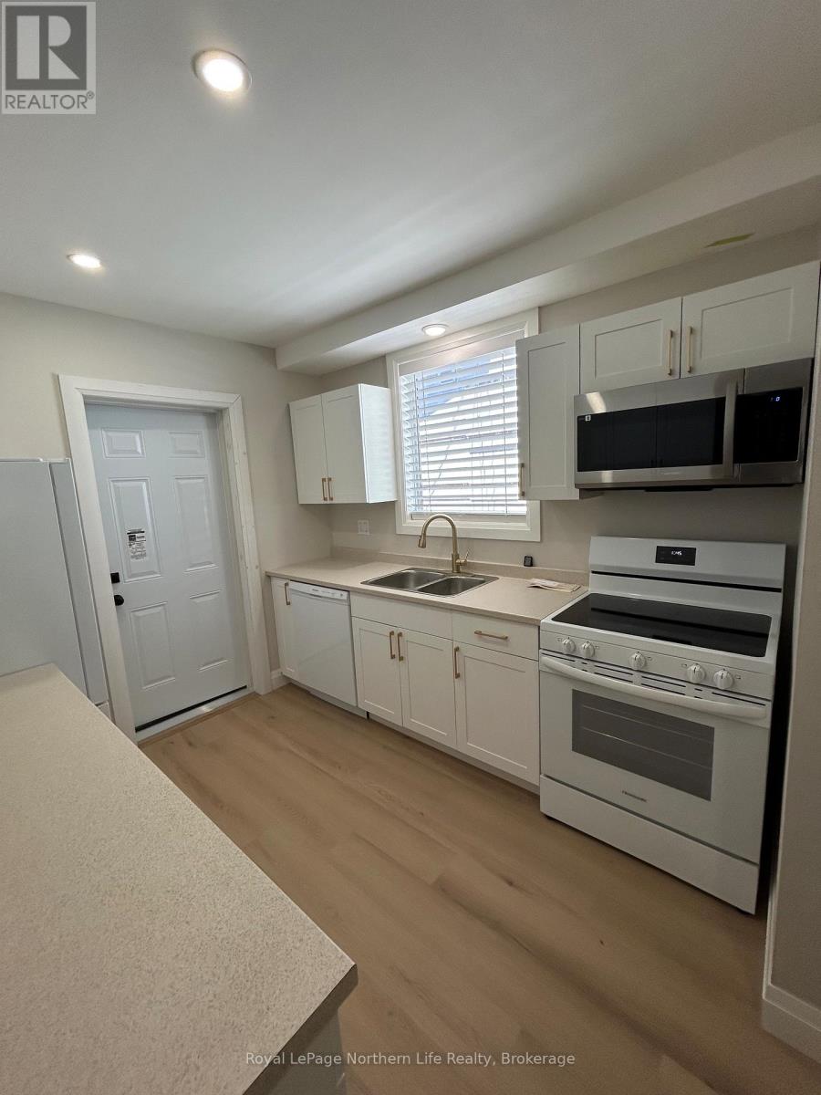 1079 CASSELLS STREET - 9