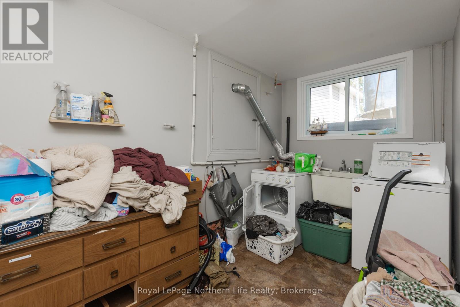 500 VALLEY VIEW DRIVE W - 43