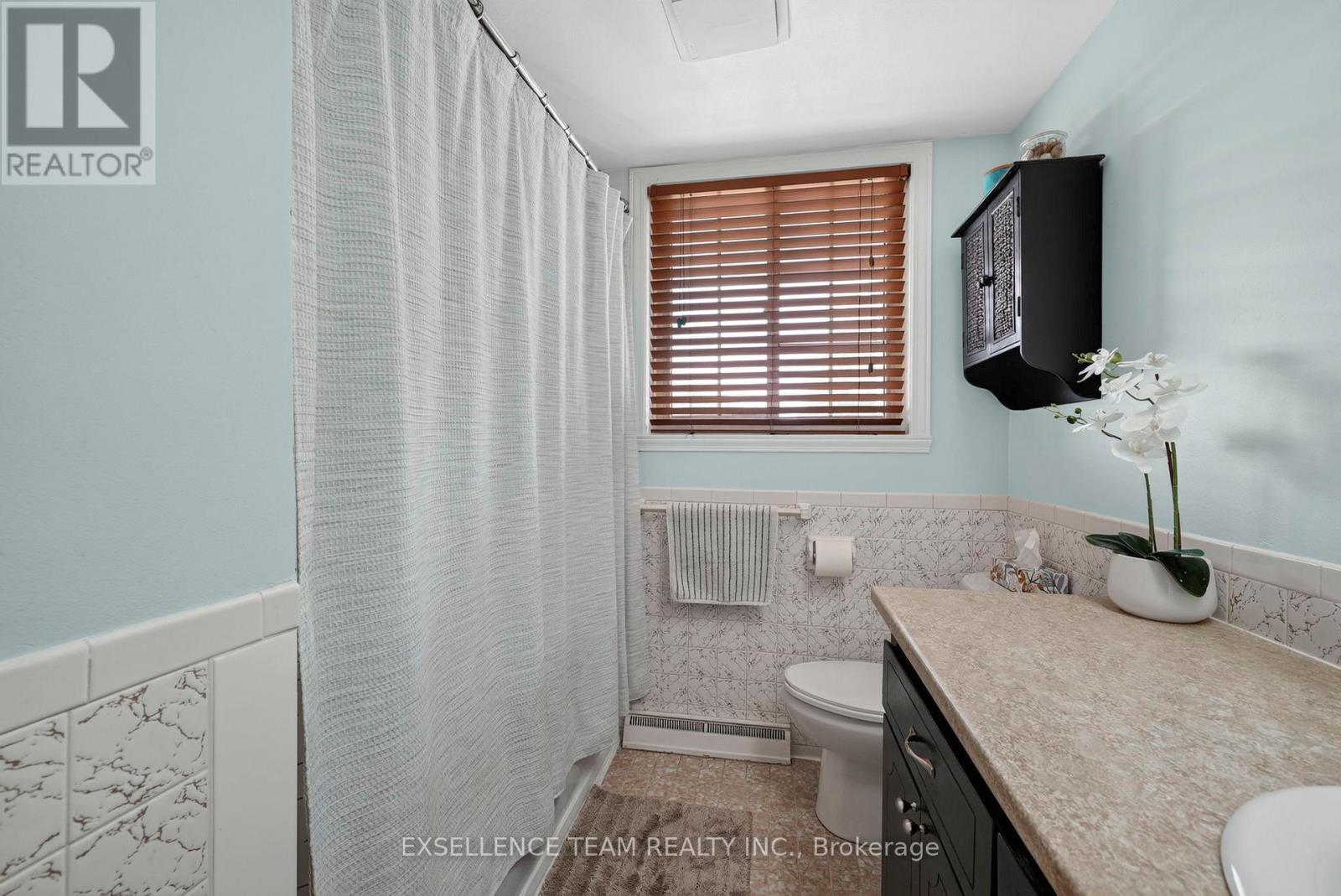 1120 LASALLE ROAD - 19