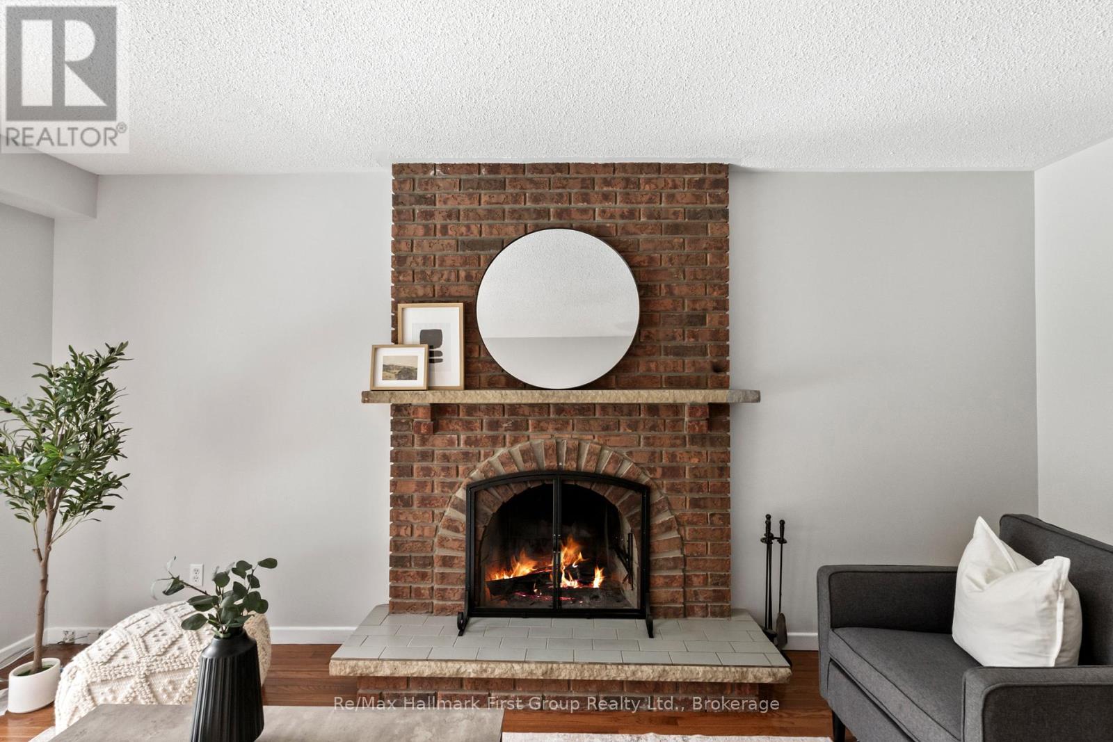 523 REYNOLDS STREET - 22