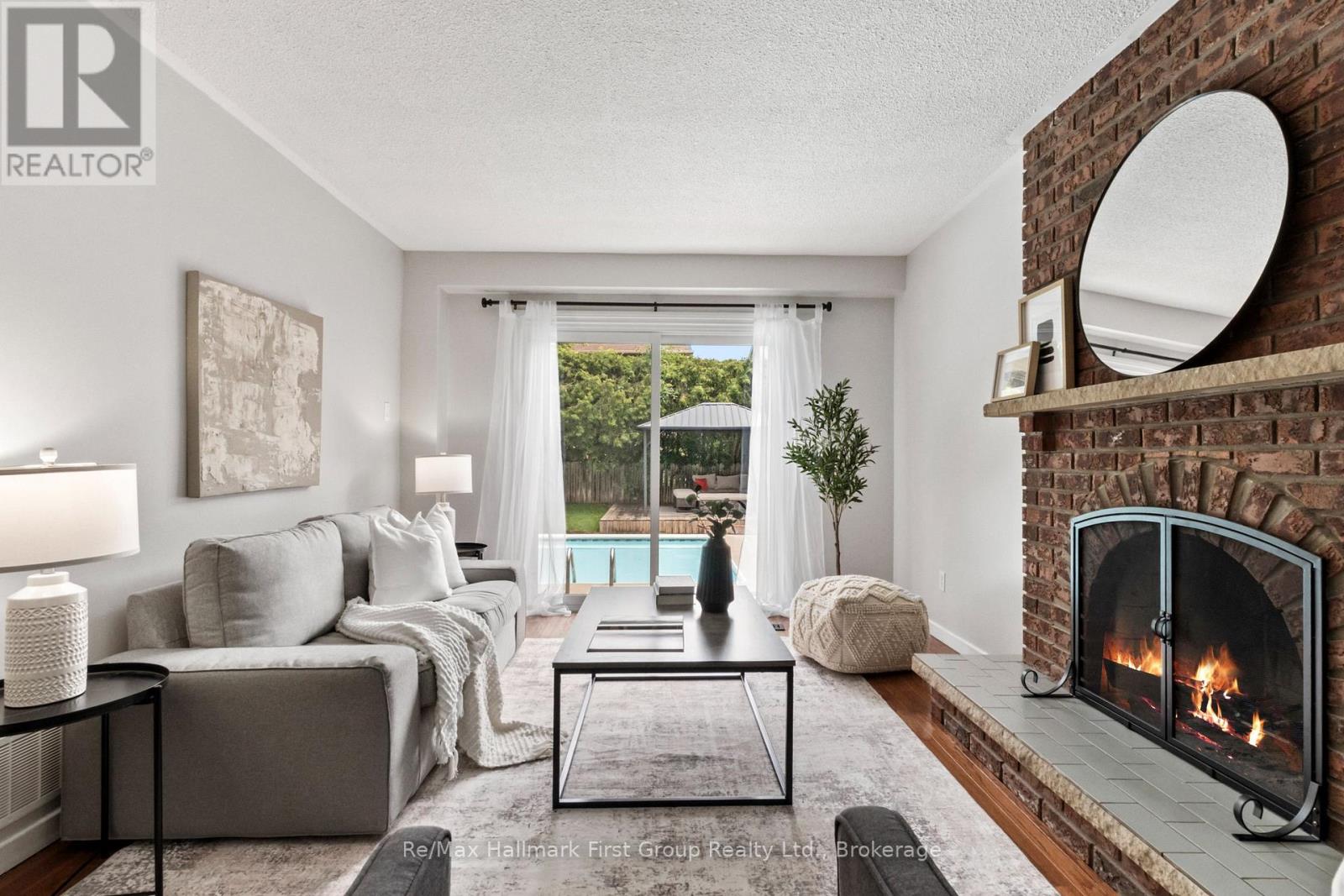 523 REYNOLDS STREET - 23