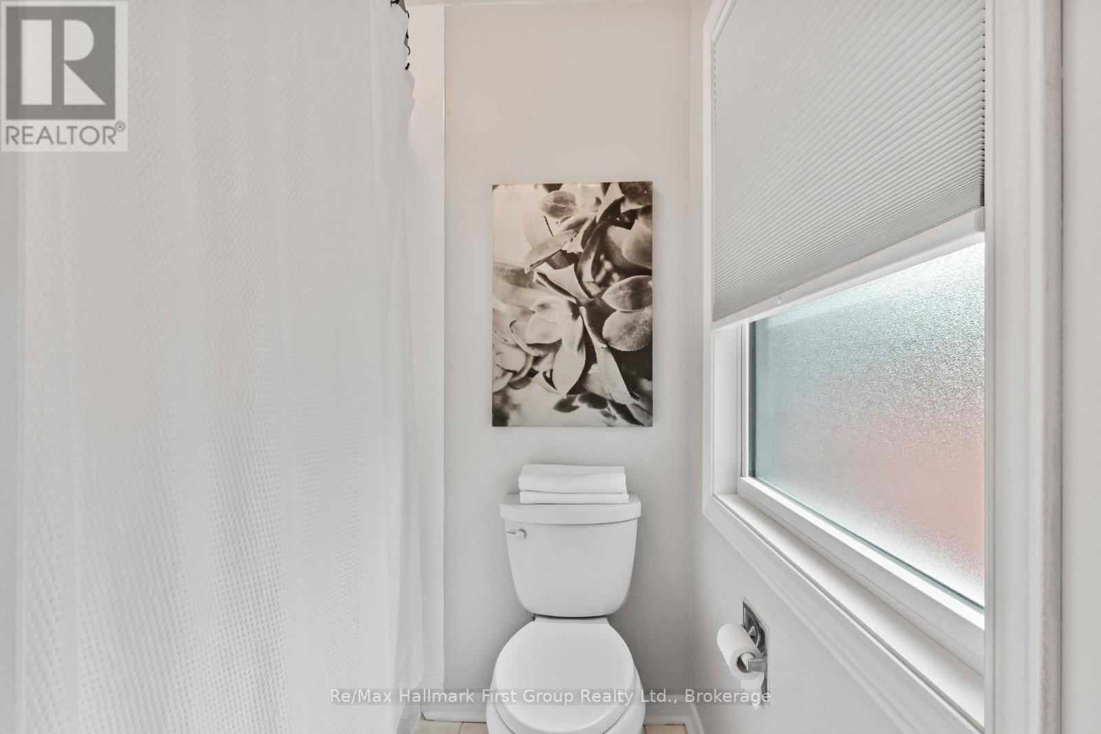 523 REYNOLDS STREET - 28