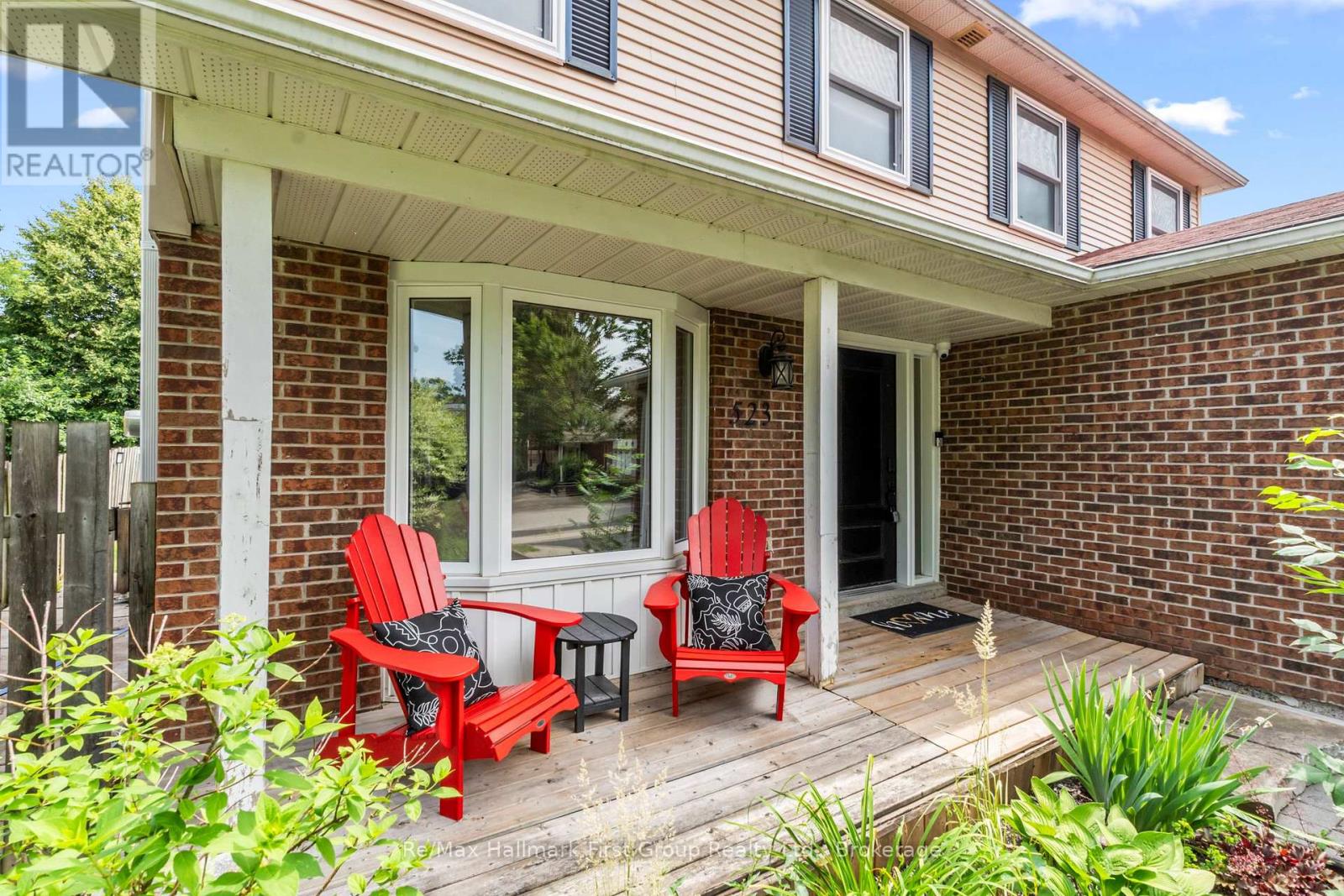 523 REYNOLDS STREET - 4