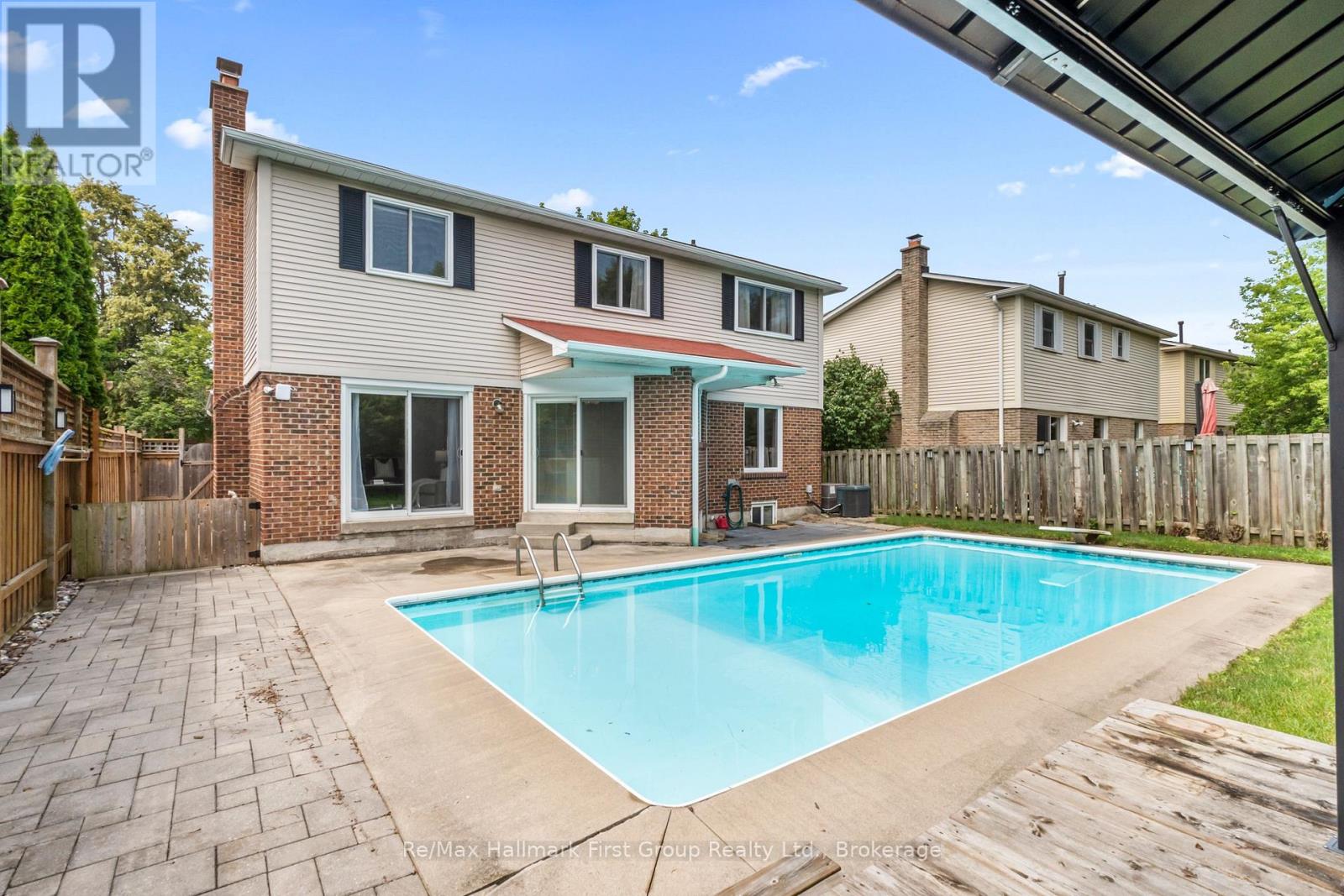 523 REYNOLDS STREET - 46