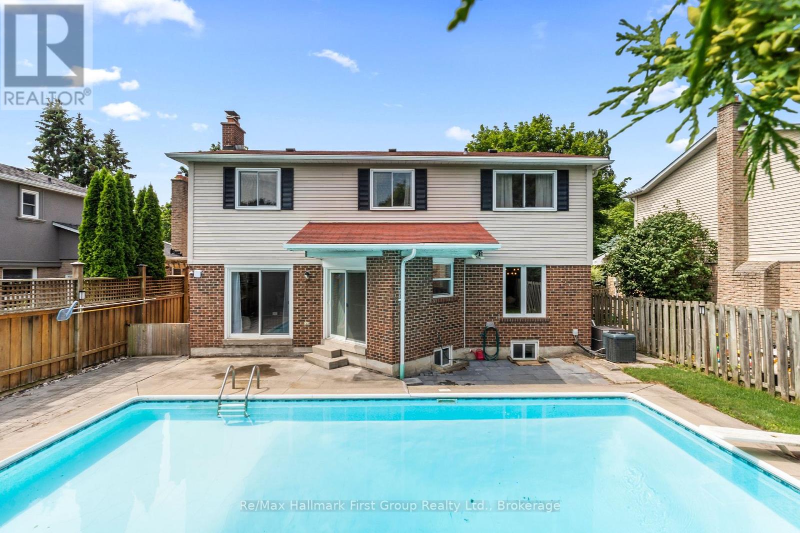 523 REYNOLDS STREET - 47
