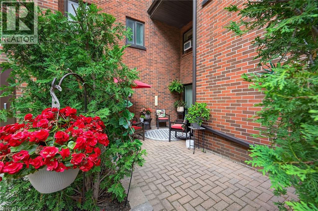 #109 36 HAYHURST Road - 37