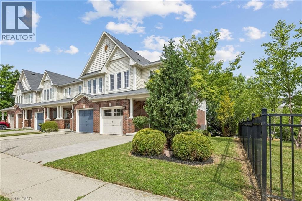 111 BLOOMINGTON Drive — photo 3