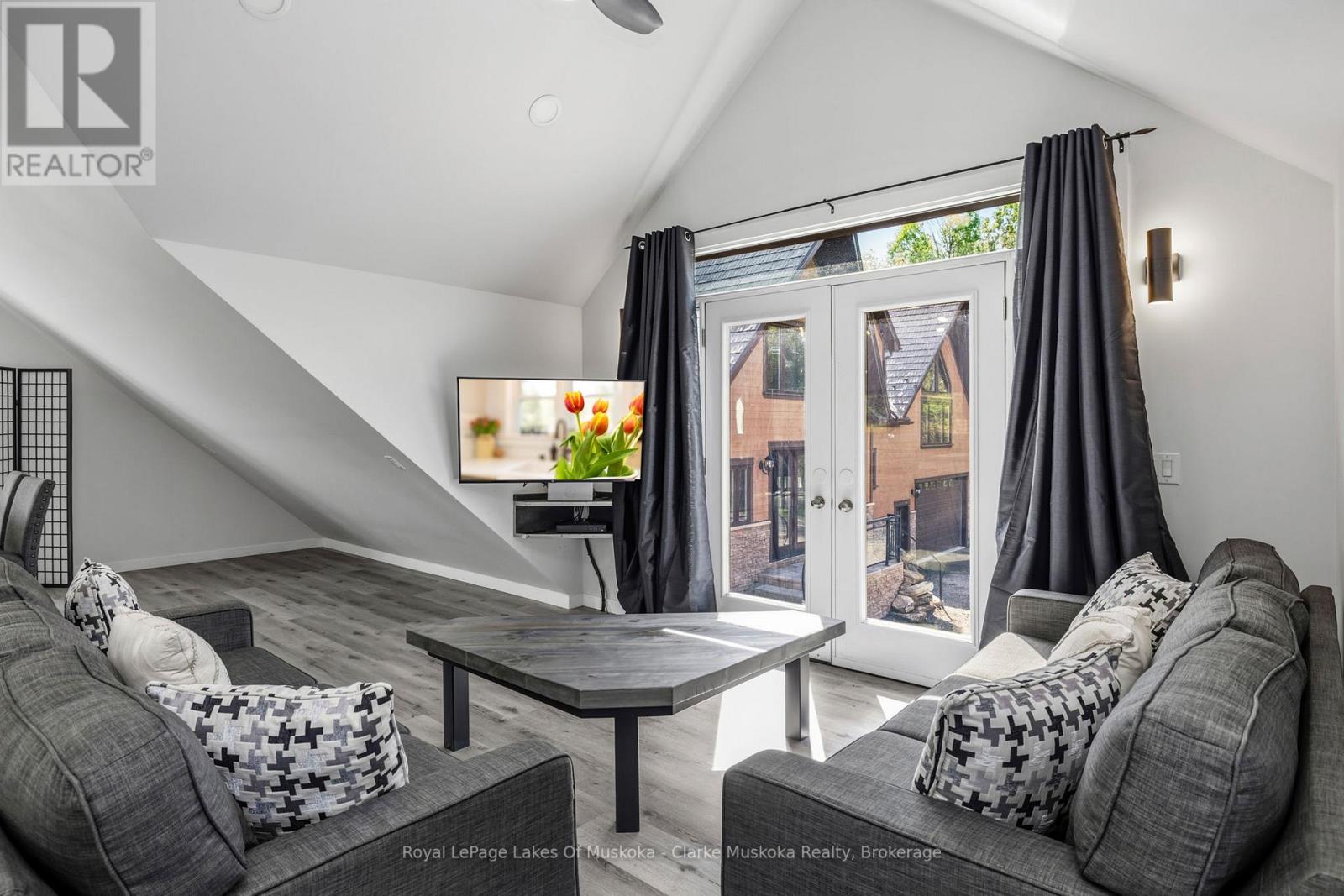2517 SOUTHWOOD ROAD - 44