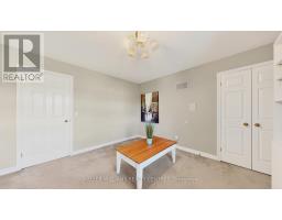 69 Gustav Crescent, Toronto, ON M2M4G9 Photo 16