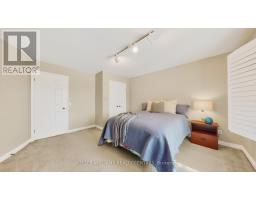 69 Gustav Crescent, Toronto, ON M2M4G9 Photo 21
