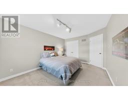69 Gustav Crescent, Toronto, ON M2M4G9 Photo 22