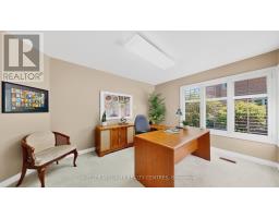 69 Gustav Crescent, Toronto, ON M2M4G9 Photo 37