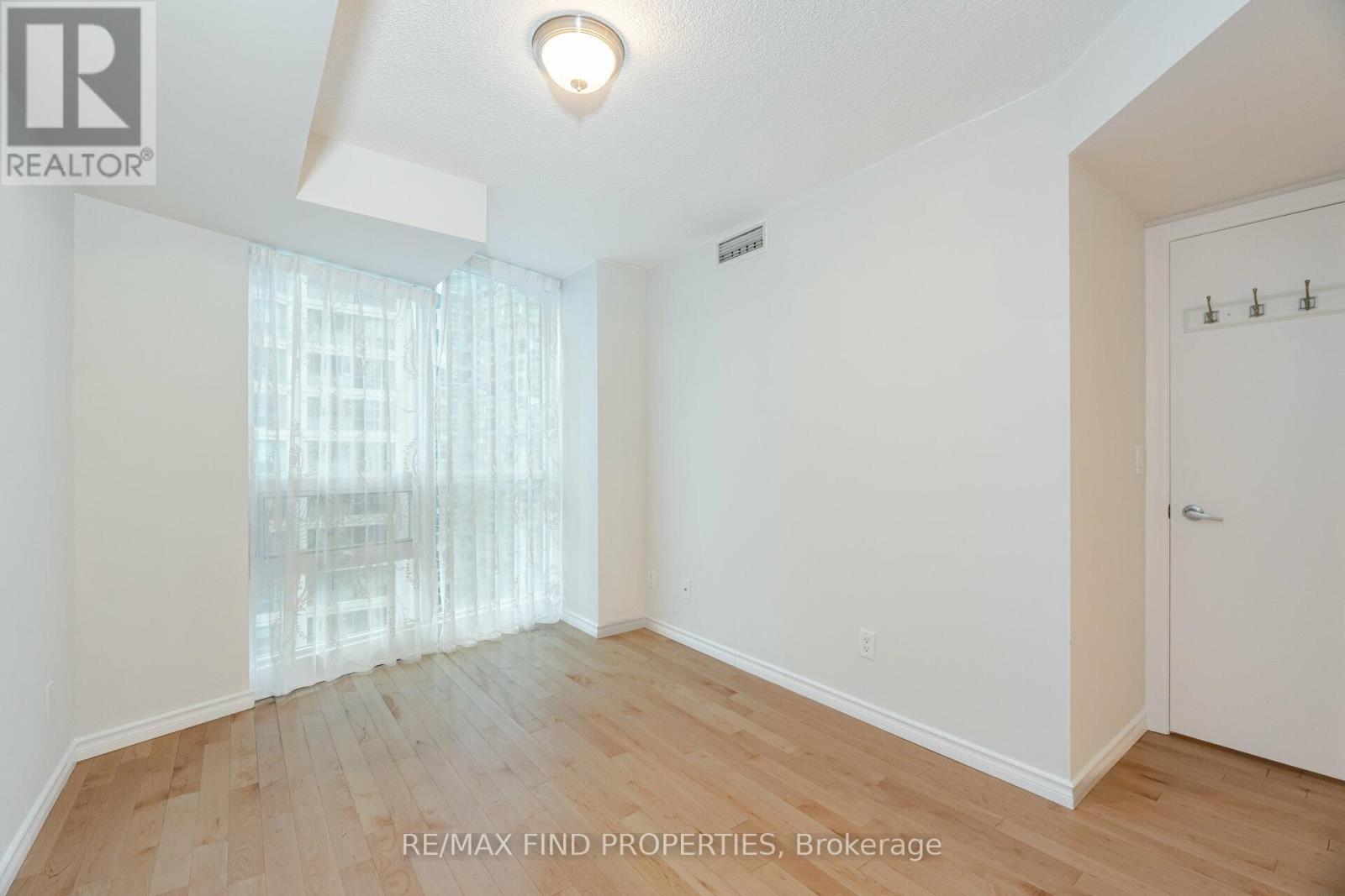 #1505 12 YONGE STREET - 18