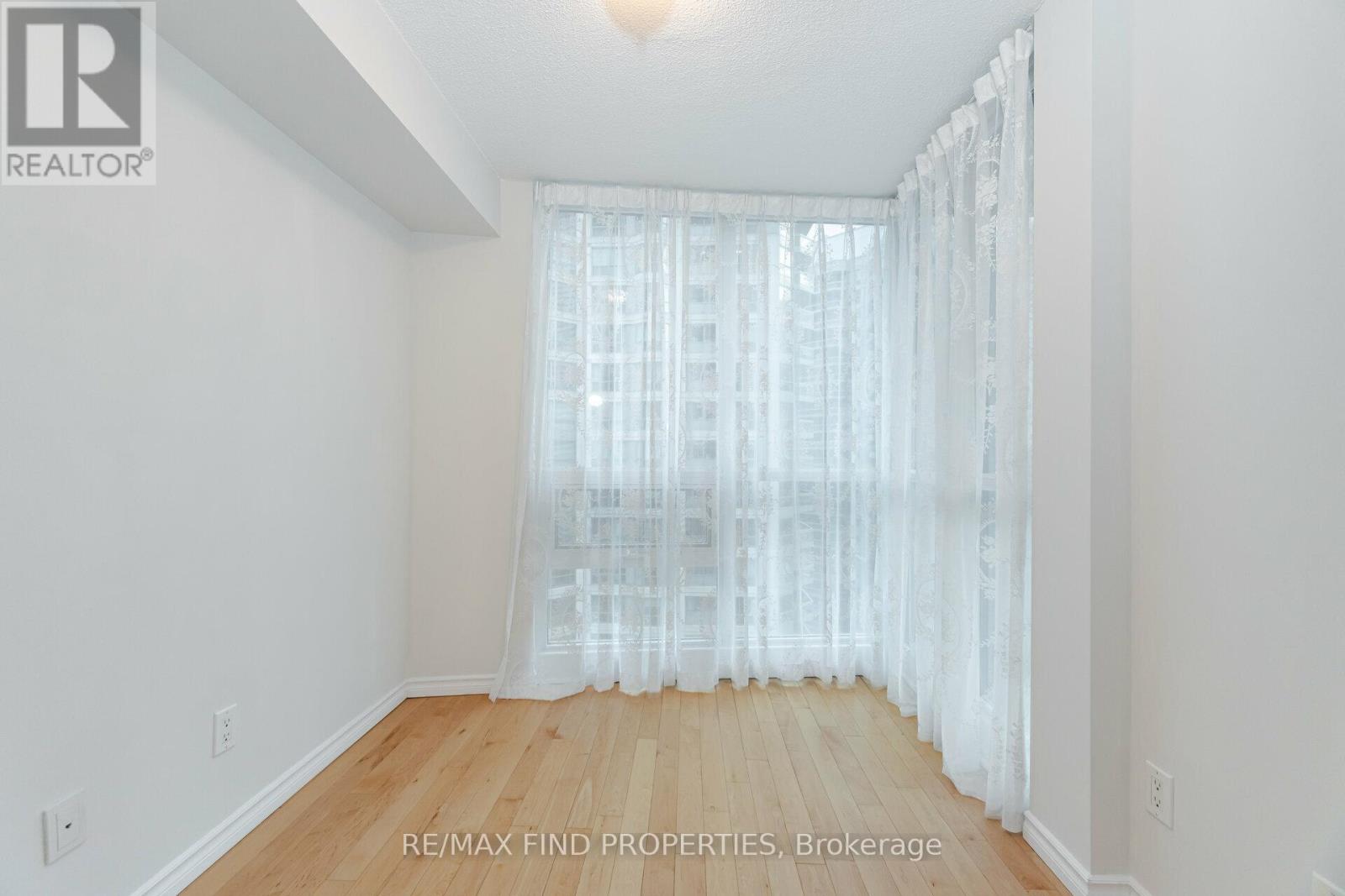 #1505 12 YONGE STREET - 21