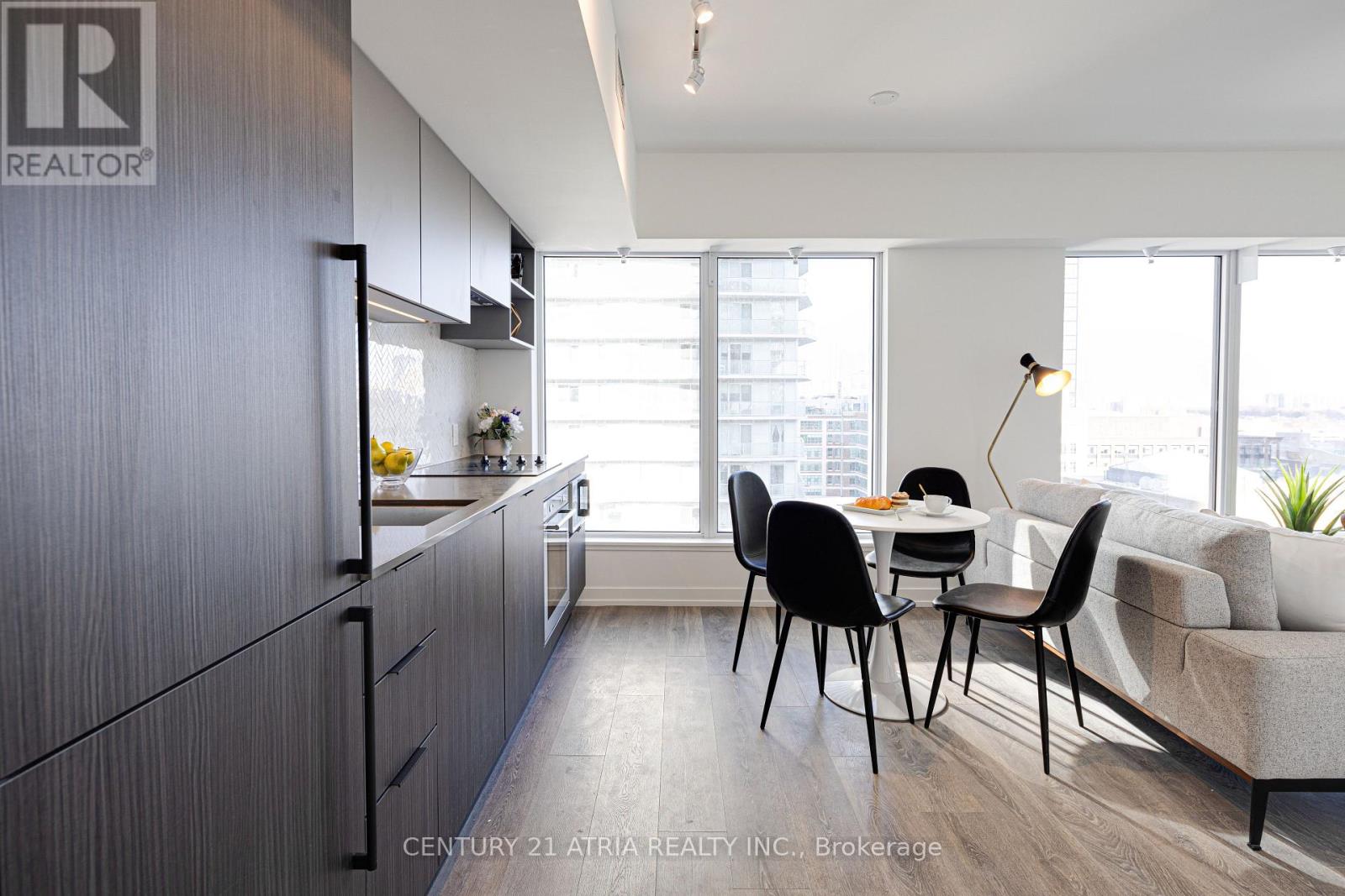 #1915 82 DALHOUSIE STREET - 6
