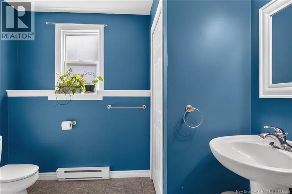 47 Glenwood Drive - Image 31