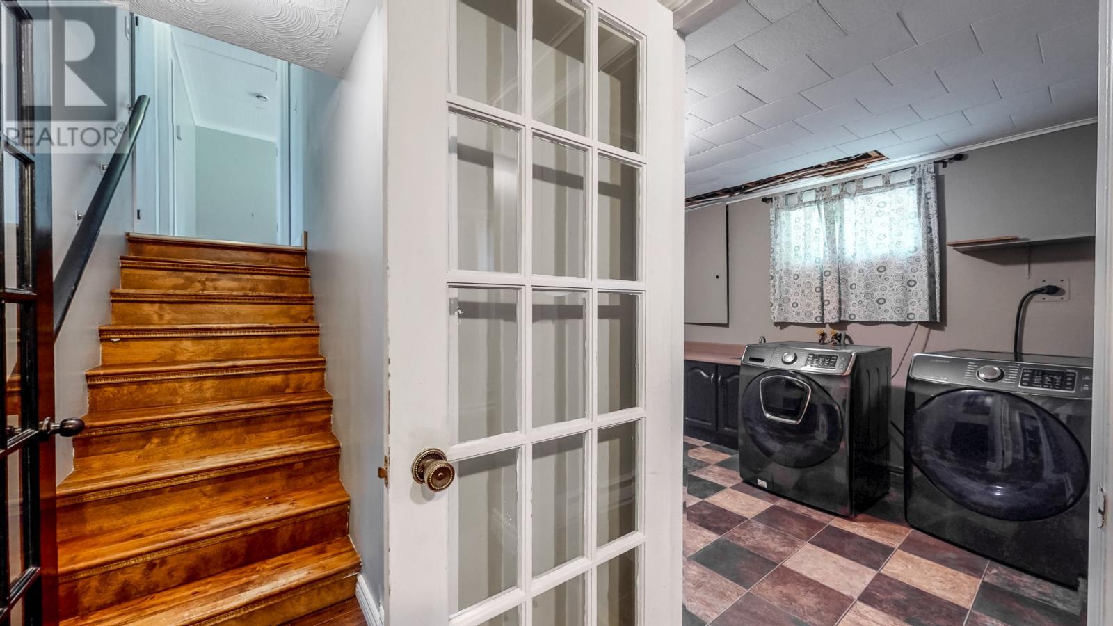 23 Cherrington Street - 27