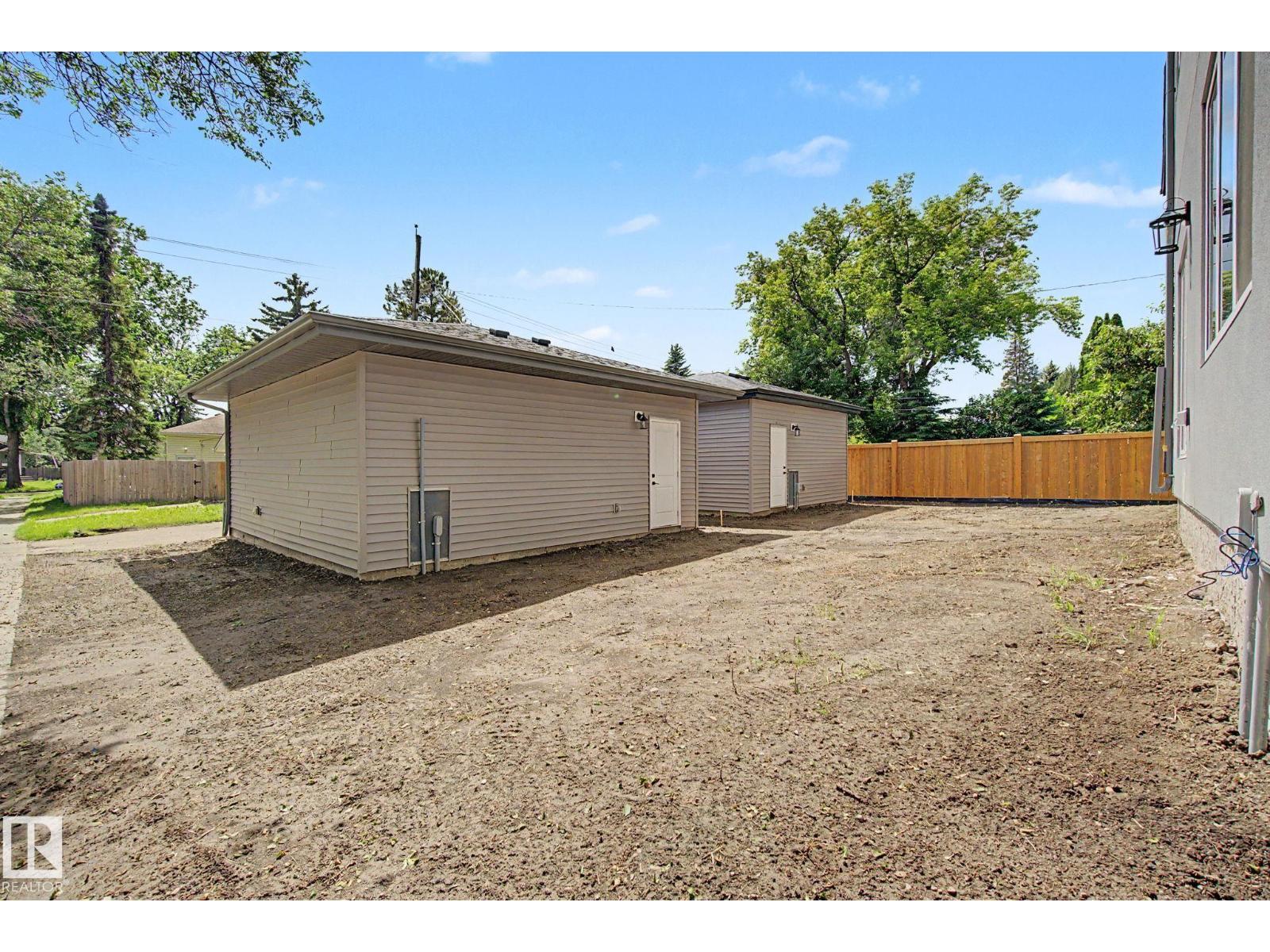 7603 92 AV NW - 5