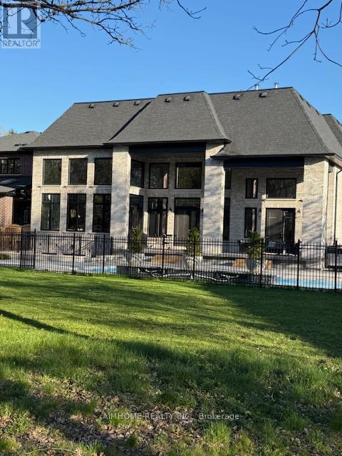 48 MAPLE GROVE AVENUE N - 29