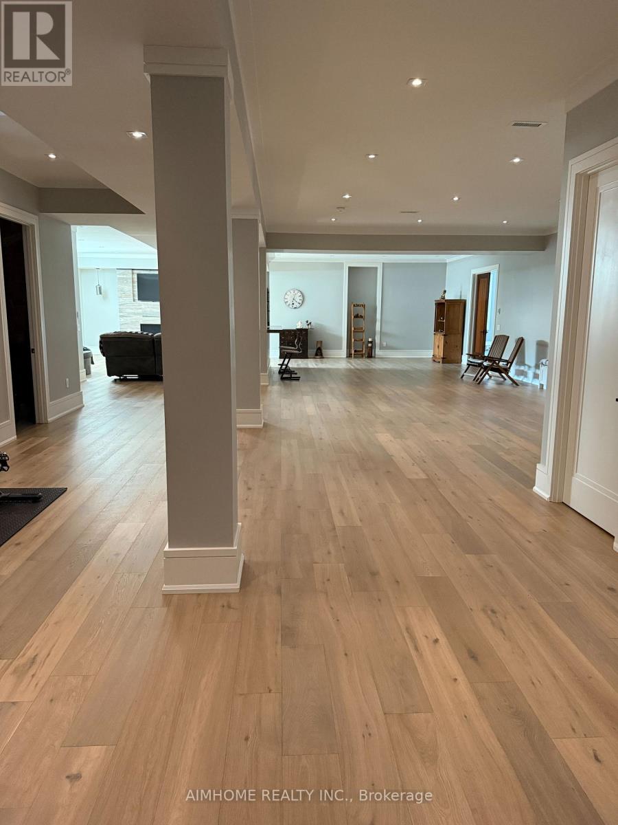 48 MAPLE GROVE AVENUE N - 32