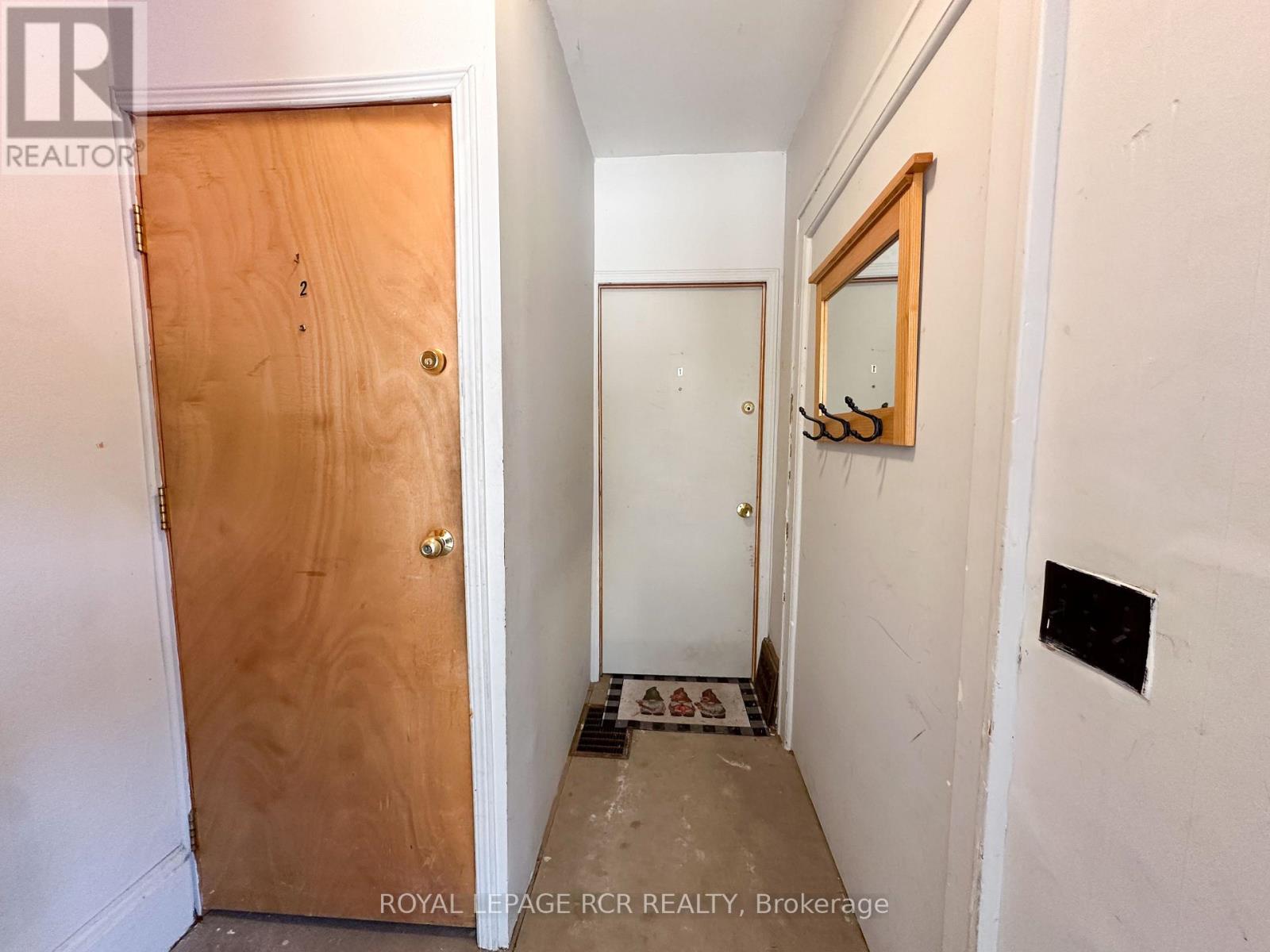 642-644 BAY STREET - 25