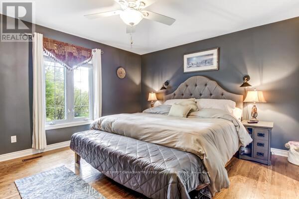 27 CROYDON DRIVE - 14