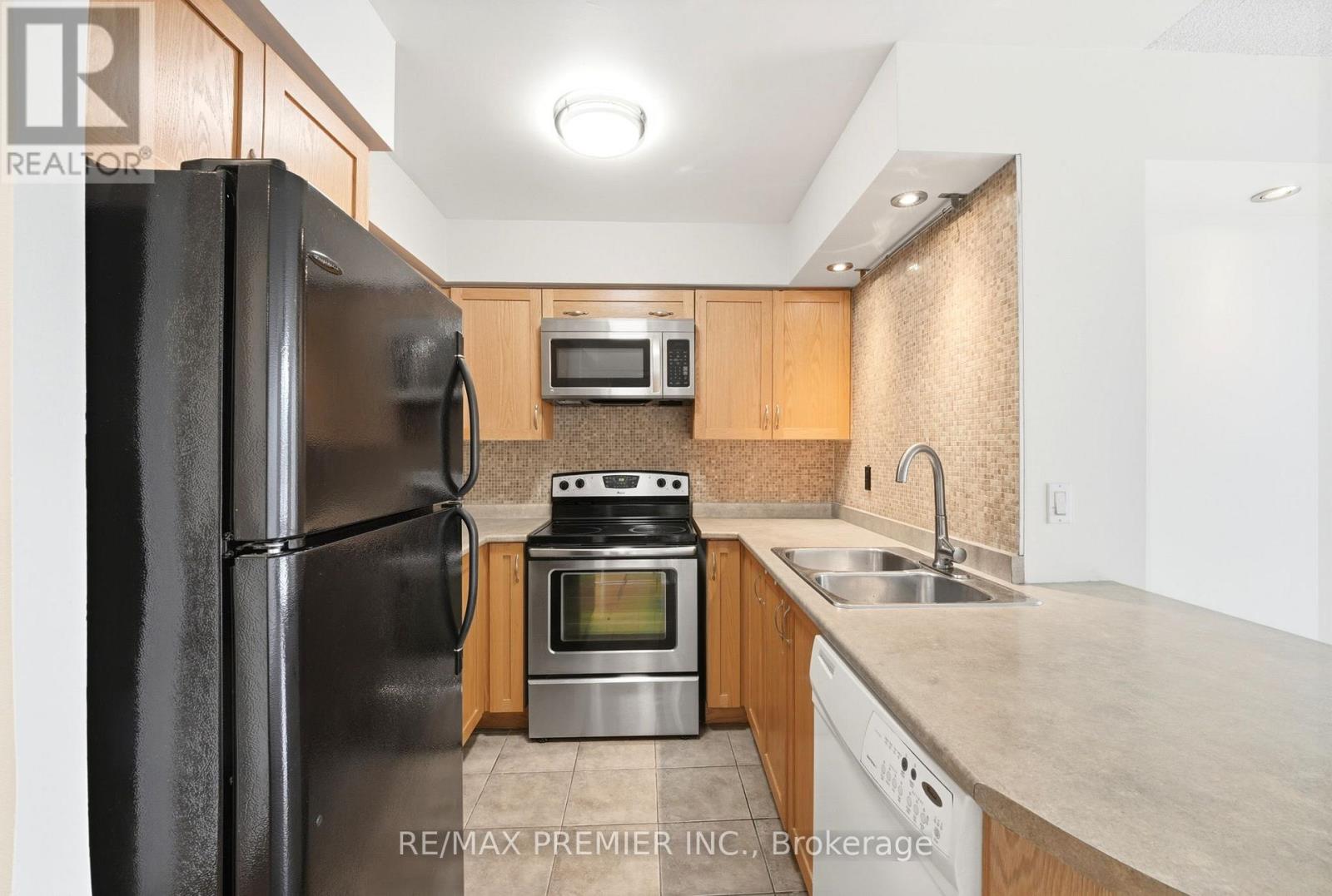 #306 2772 KEELE STREET - 10