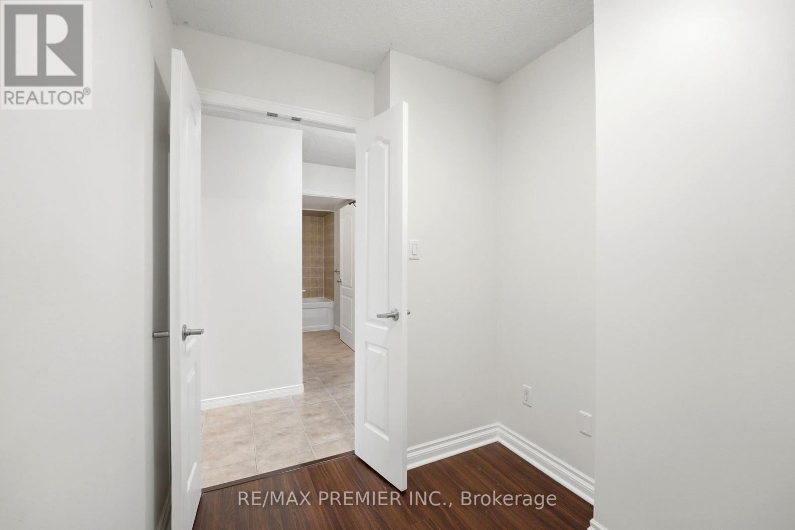 #306 2772 KEELE STREET - 19