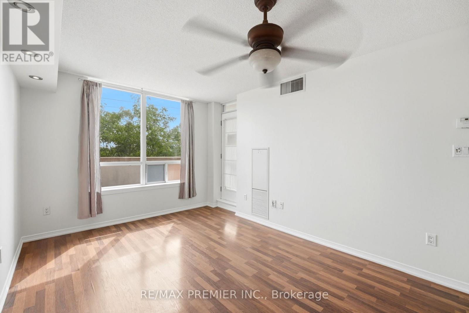 #306 2772 KEELE STREET - 7