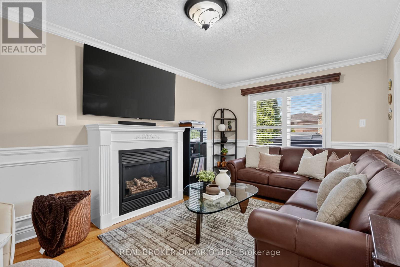 74 HARLEY AVENUE - 11