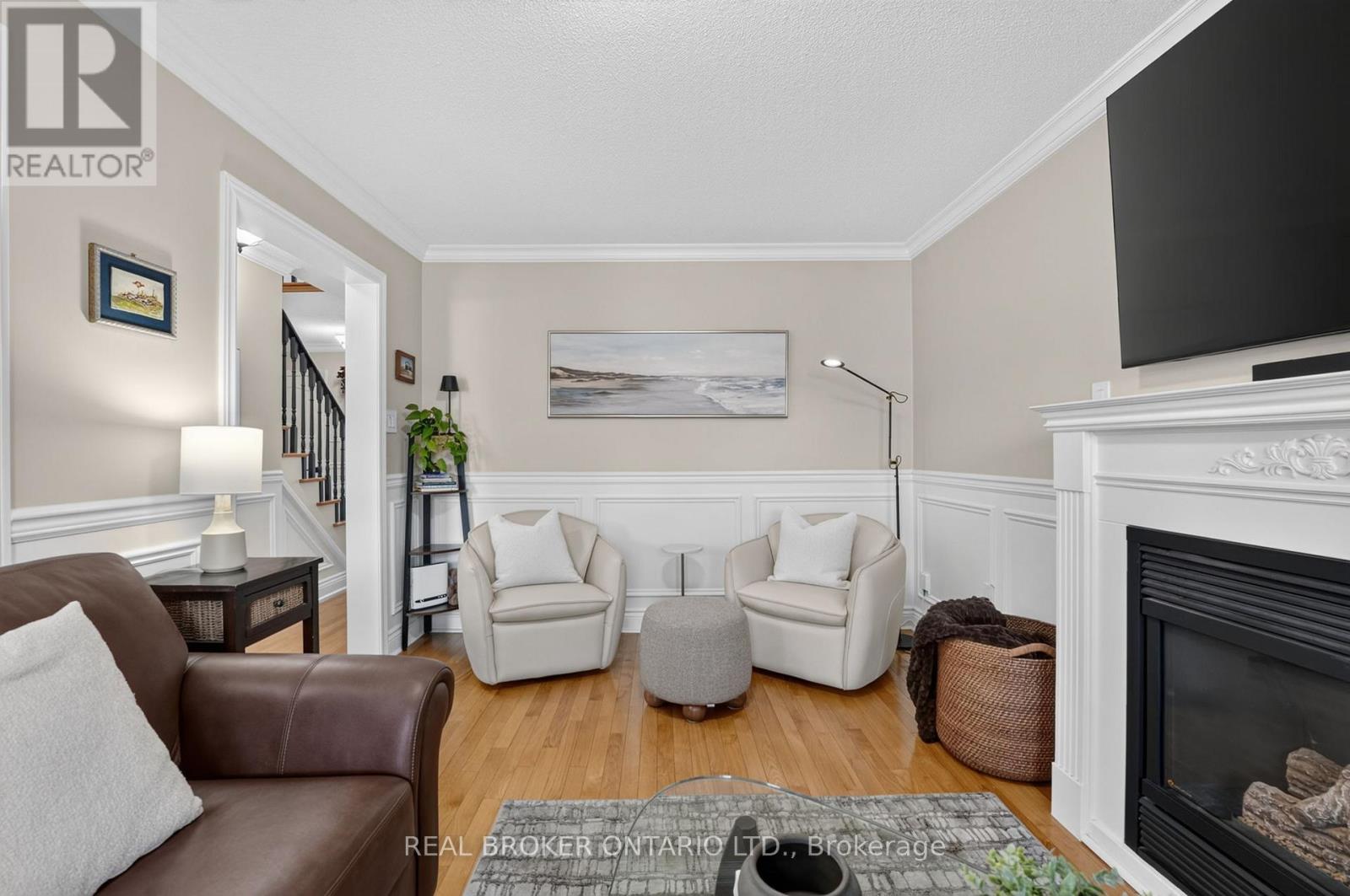 74 HARLEY AVENUE - 12