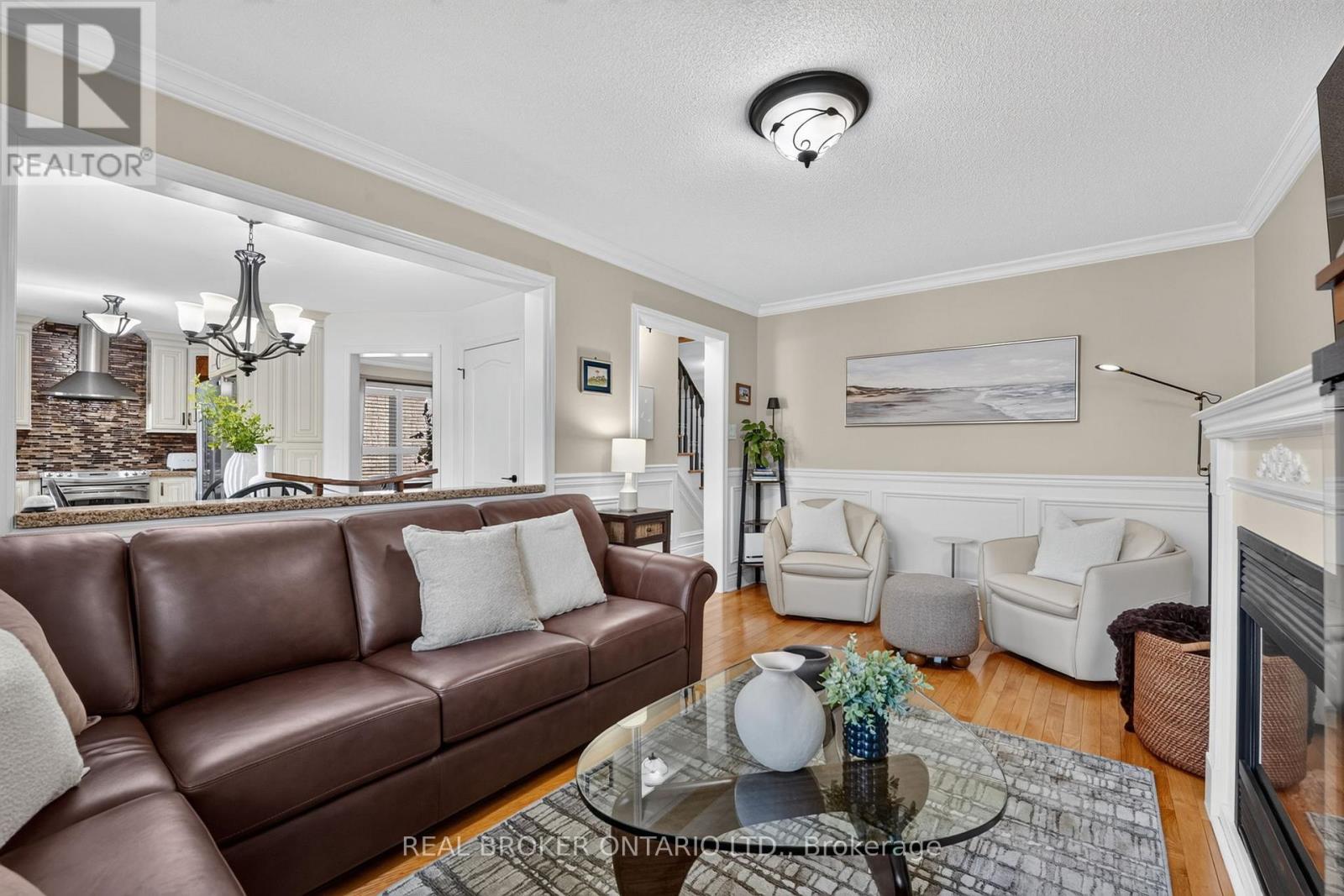 74 HARLEY AVENUE - 13
